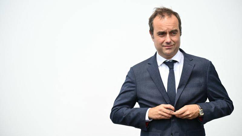Fransa’daki hükümet krizi neden çözülemiyor?