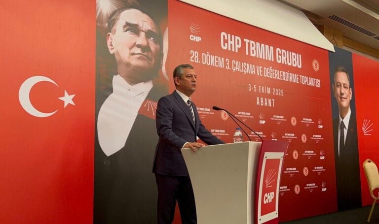 CHP Abant kamp, Özgür Özel