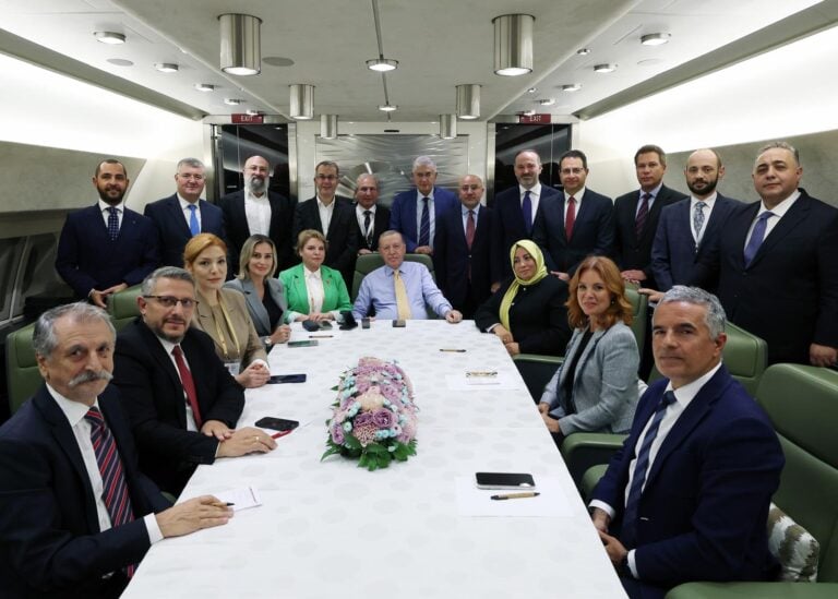 Erdoğan uçak dönüşü