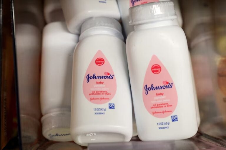 Johnson & Johnson talk pudrası