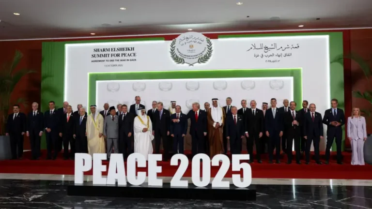 Mısır'da Gazze zirvesi: Dünya liderleri barış için anlaşma imzaladı