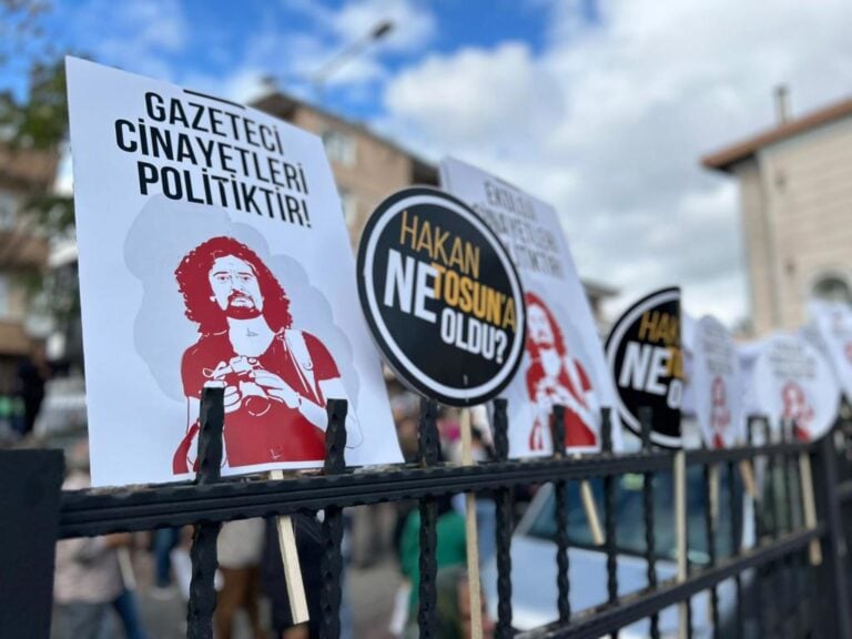 Öldürülen gazeteci Hakan Tosun son yolculuğuna uğurlandı