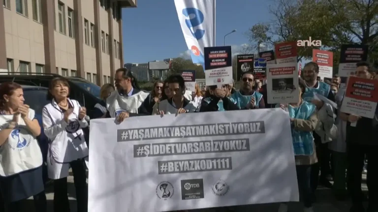 Hekimlere organize saldırı: "Hasta yakını linç girişimine kalkıştı"