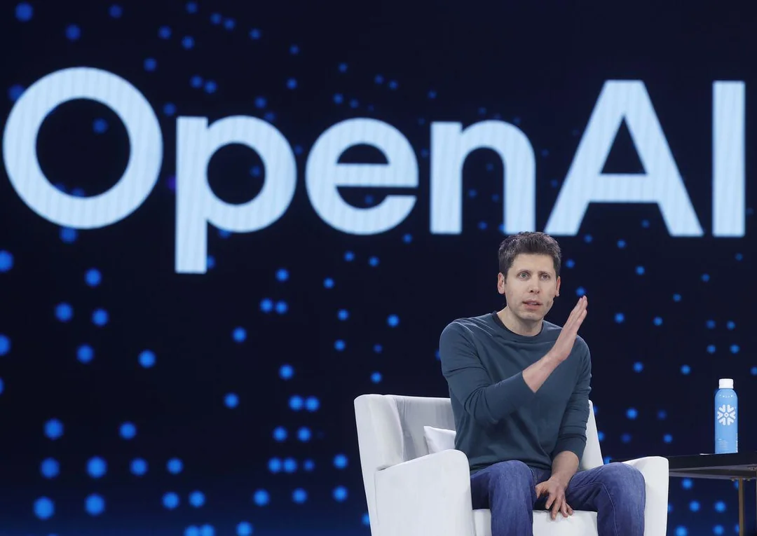 OpenAI’ın CEO’su Sam Altman 2 Haziran 2025’te San Francisco’da (ABD) düzenlenen Snowflake Summit’te. © Fotoğraf Justin Sullivan / Getty Images / AFP
