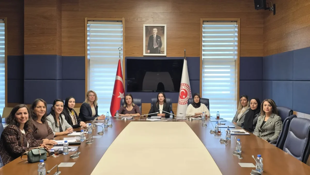 300 gündür direnen Digel Tekstil işçileri Meclis'te: "Ne kadar kalabalık, o kadar ses"