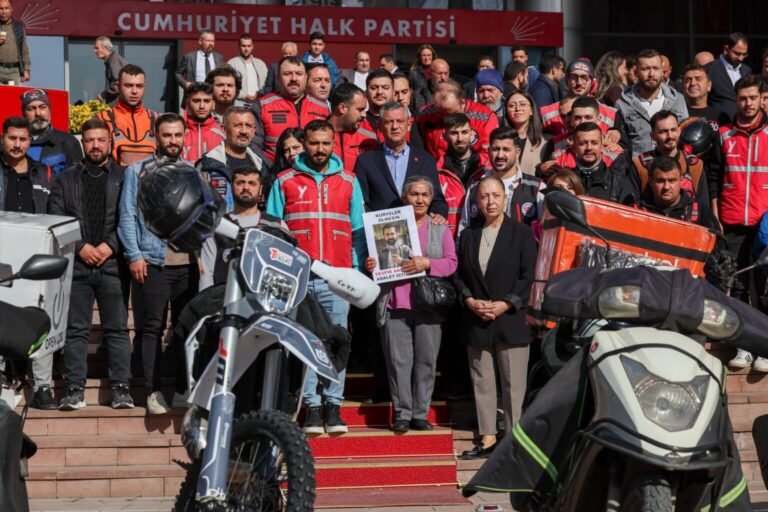 CHP’den motokuryeler buluşması