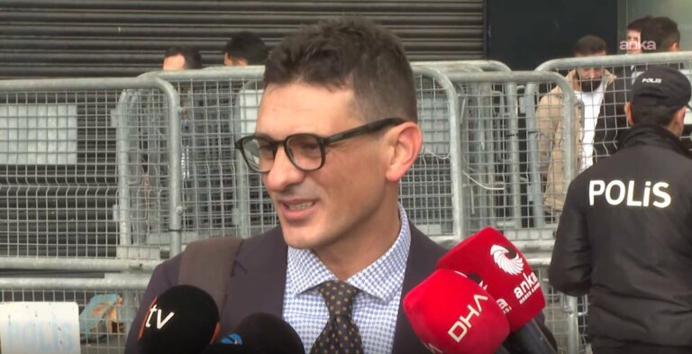 Mattia Ahmet Minguzzi’nin babası Andrea Minguzzi, Papa 14. Leo ile görüştü