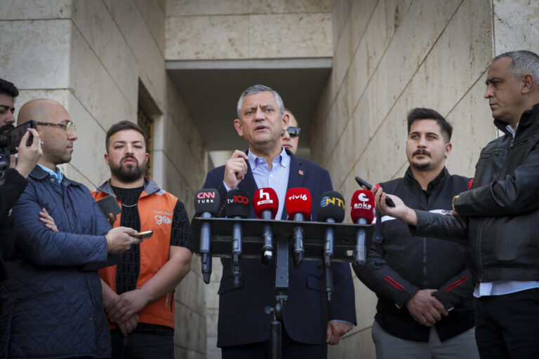 Özgür Özel gazetecilerin ifadeye çağrılmasıyla ilgili ne dedi?