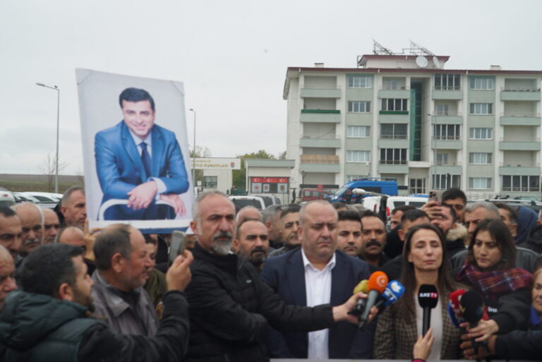 Demirtaş komisyona çağrı yaptı