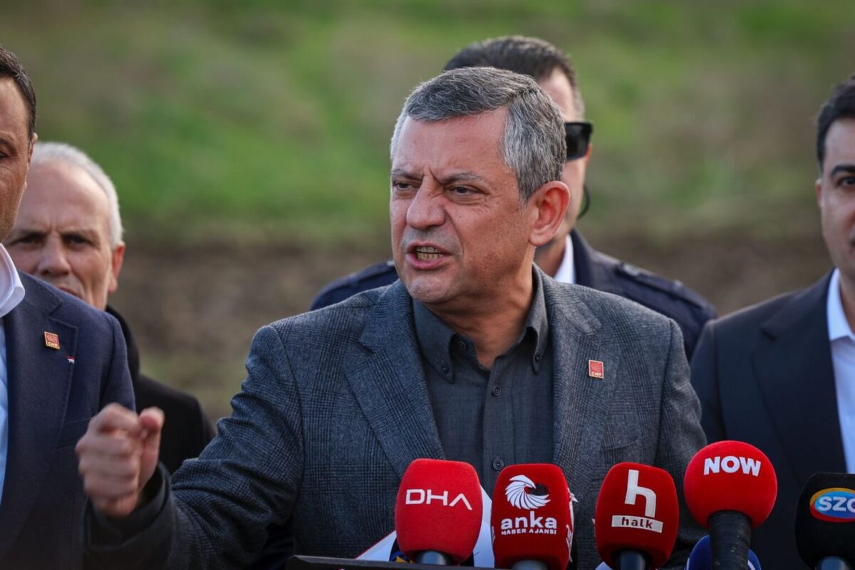 Özgür Özel Akın Gürlek'e seslendi: "Allah senden razı olsun"