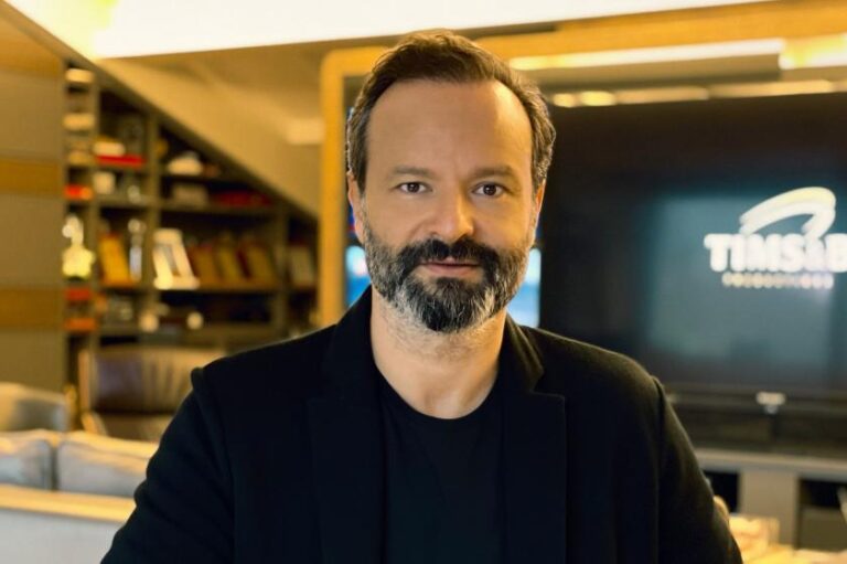 Yapımcı Timur Savcı, uyuşturucu soruşturması kapsamında gözaltına alındı