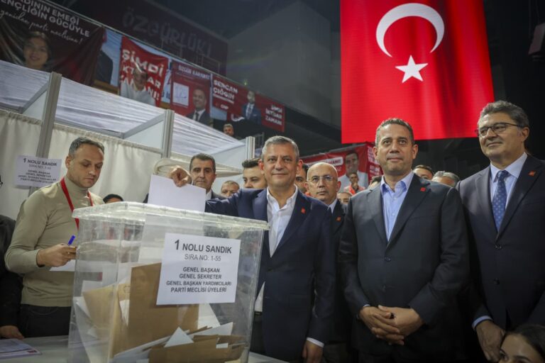 Özgür Özel'in listesi delinmedi