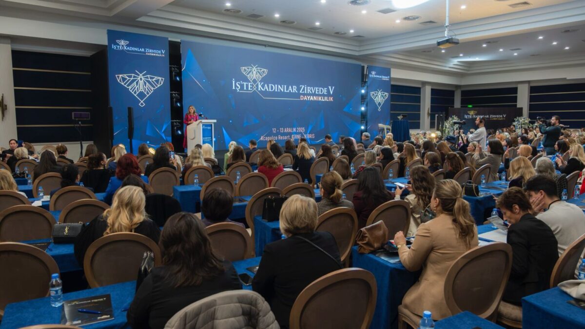 Kıbrıs'ta "İş'te Kadınlar Zirvede" buluşması düzenlendi