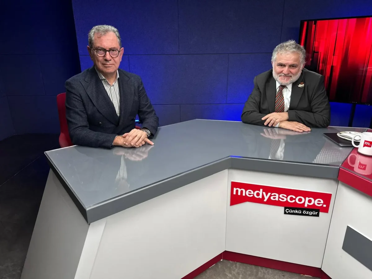 Kadri Gürsel ve Ruşen Çakır