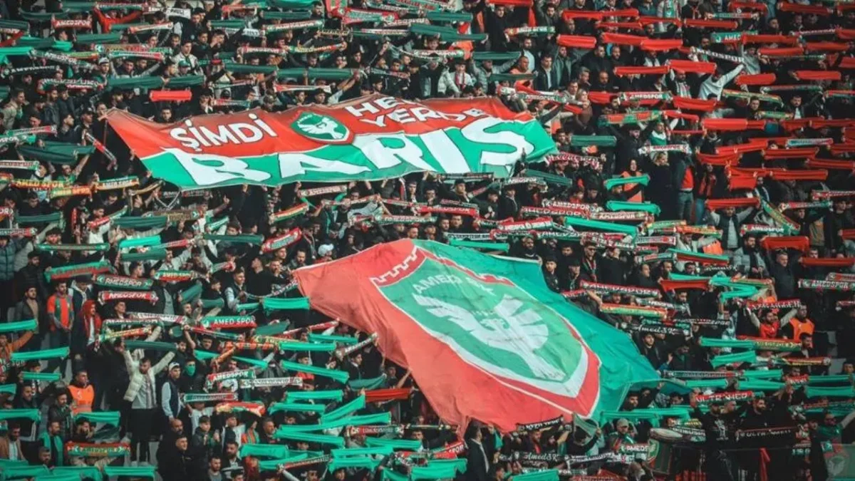 Amedspor Tribünlerdeki gürültü