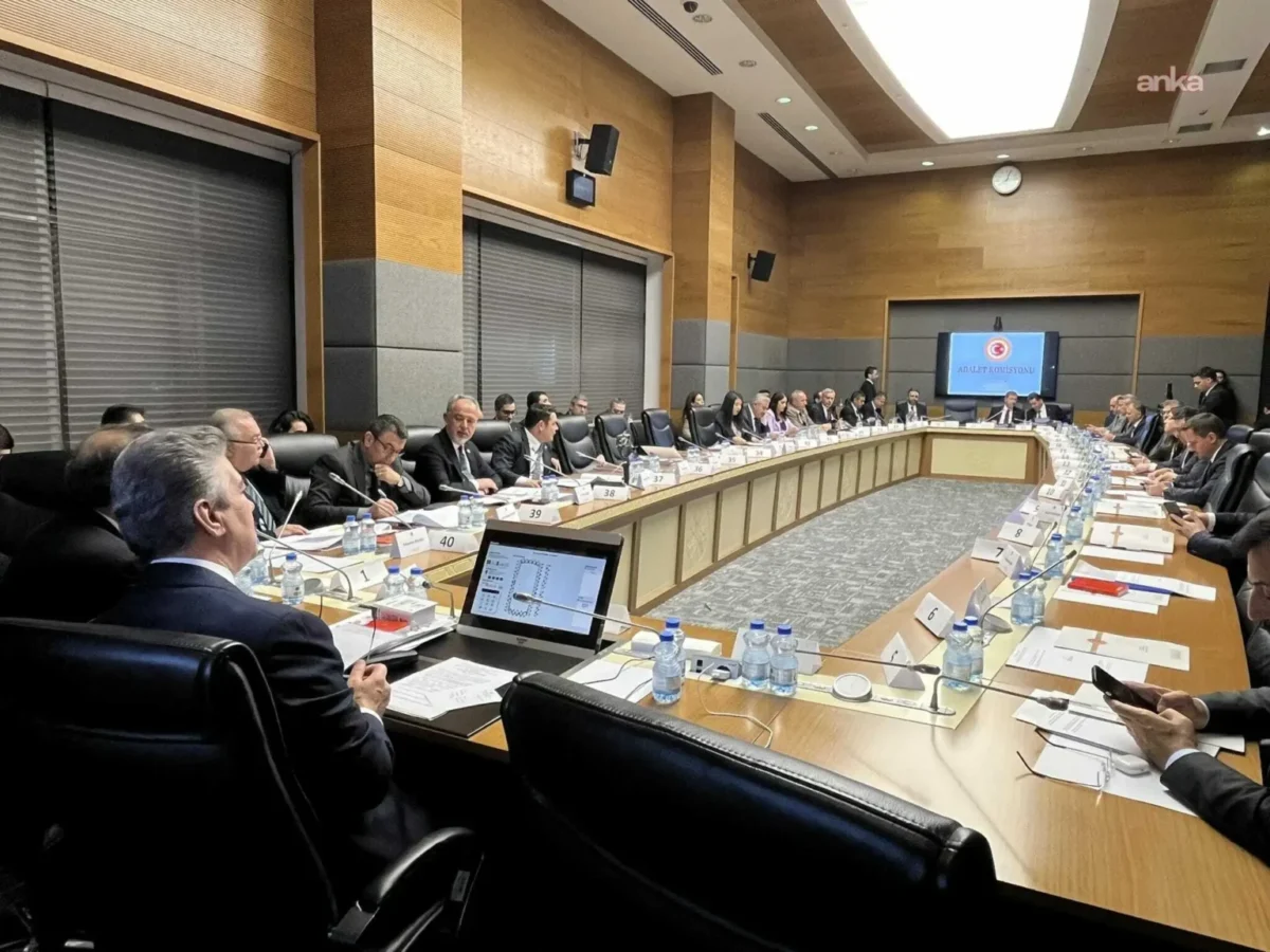 11. Yargı Paketi Adalet Komisyonu'nda kabul edildi