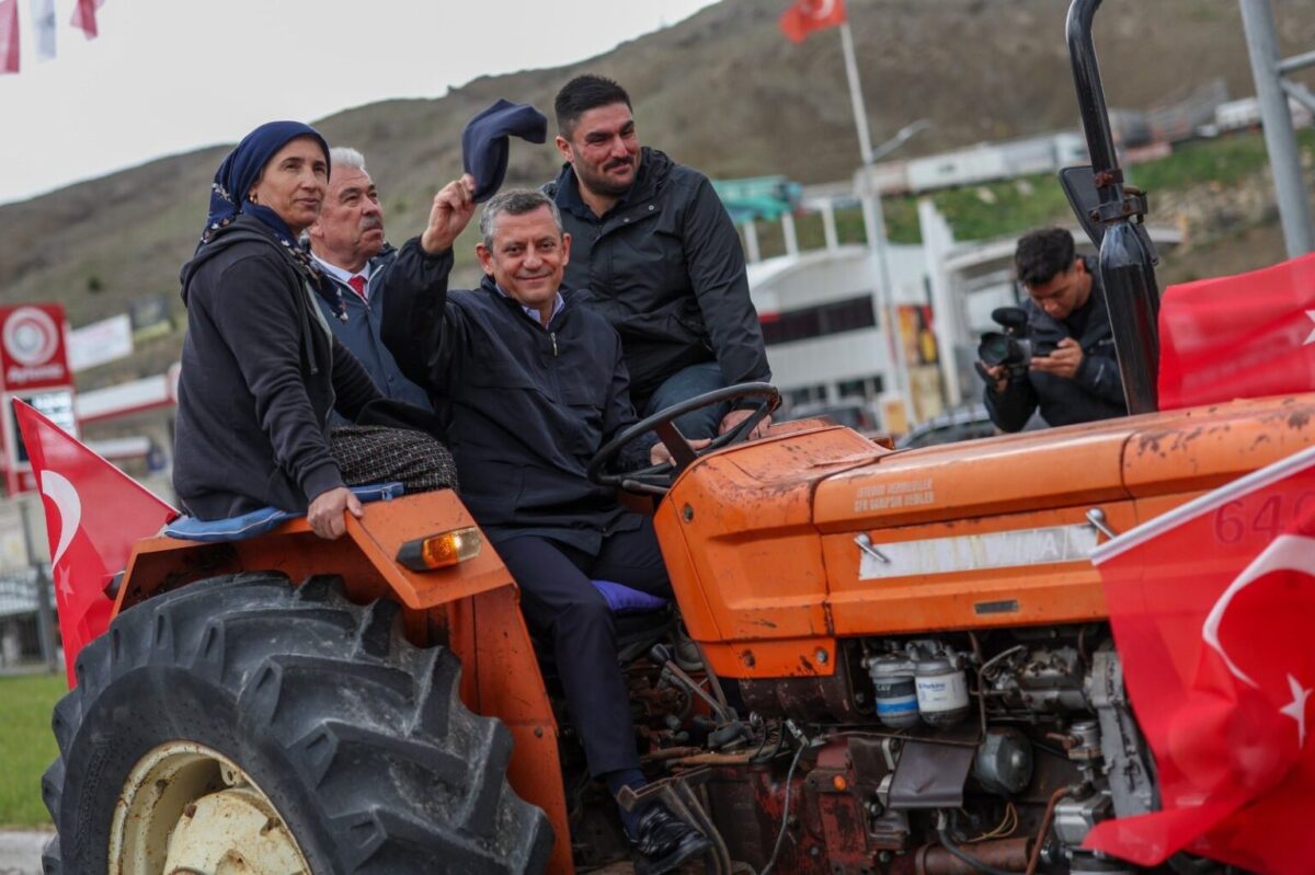 Taşrada CHP'ye oy vermek: Sosyoloji, örgütlenme ve güven meselesi