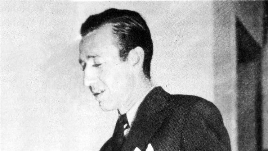 Postanesiz, mektupsuz, aşksız | Aslı Tunç yazdı