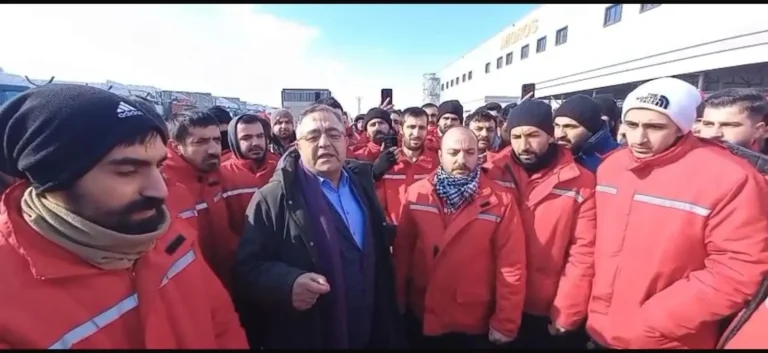 Sezgin Tanrıkulu, Migros depo işçilerini ziyaret etti