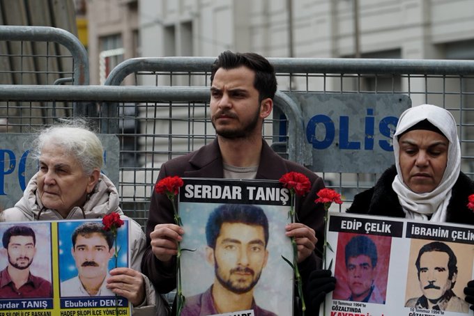 Cumartesi Anneleri 1088. haftada Serdar Tanış ve Ebubekir Deniz için adalet istedi