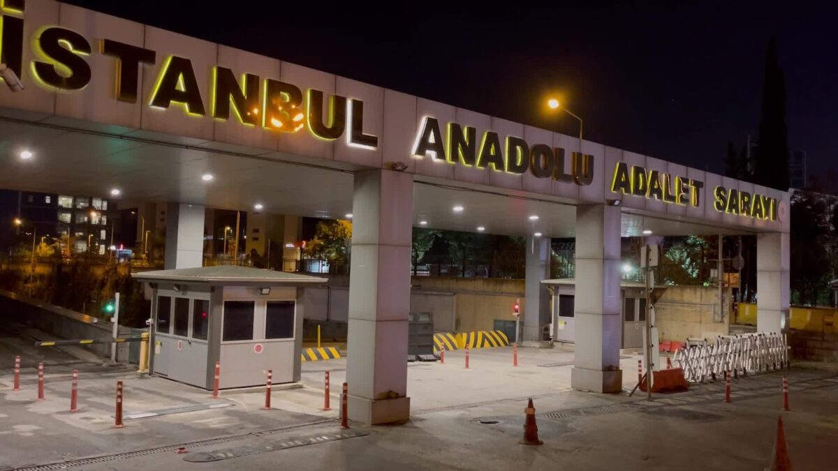 Kartal Adliyesi'nde savcı, eski eşi hakimi silahla vurdu