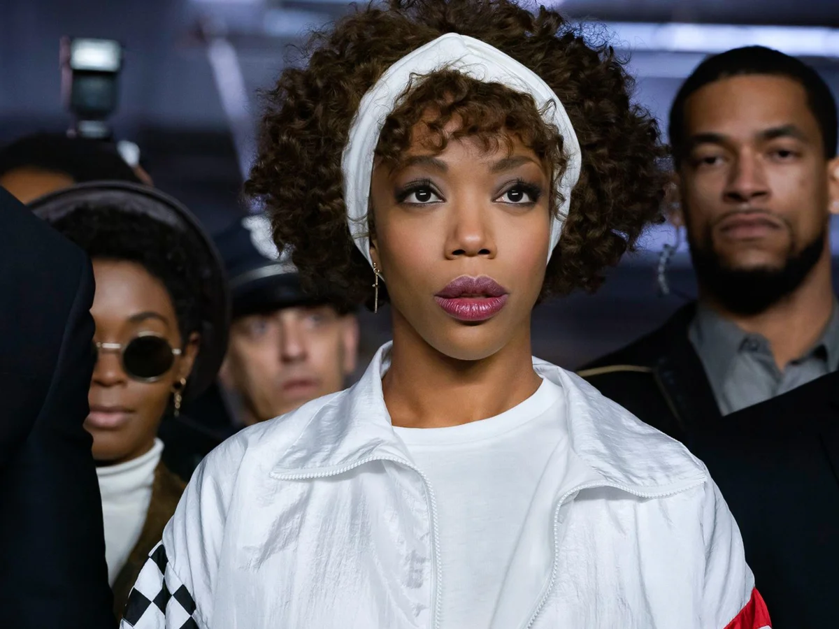 Müge İplikçi yazdı: Whitney Houston’ın ışığı ve gölgeleri