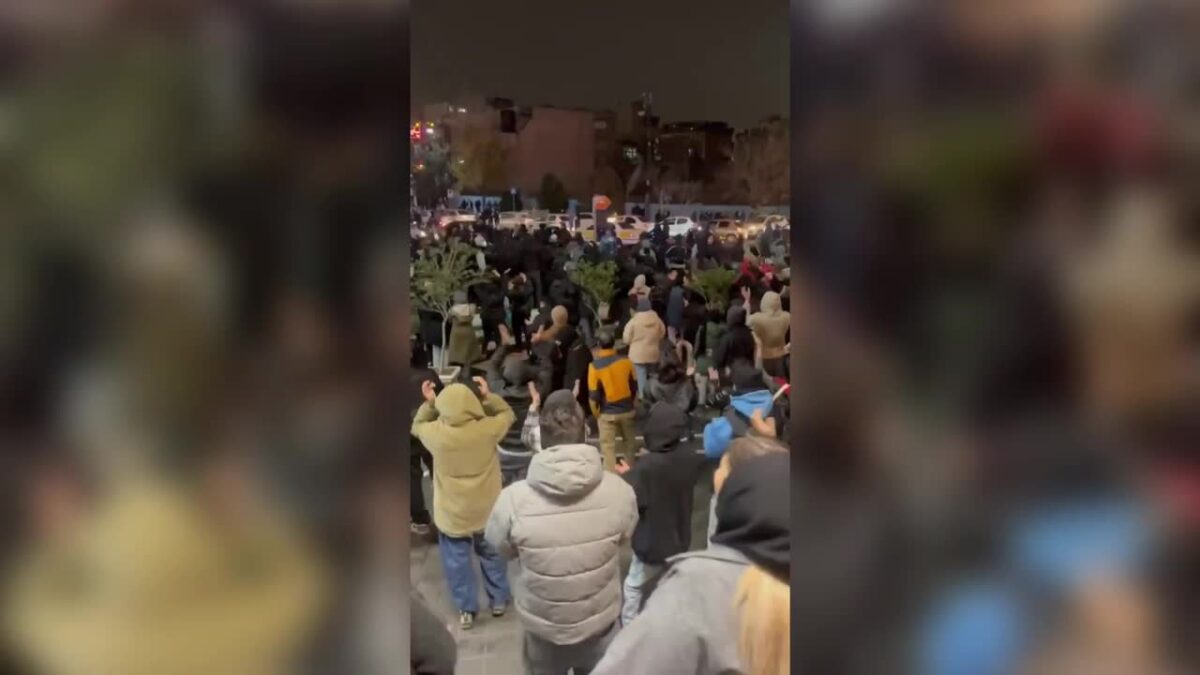 Protestoların sürdüğü İran'da endişe hakim: “Sıradaki hedef biz miyiz?”