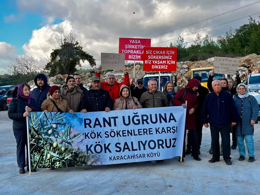 Akbelen bir kez daha ayakta