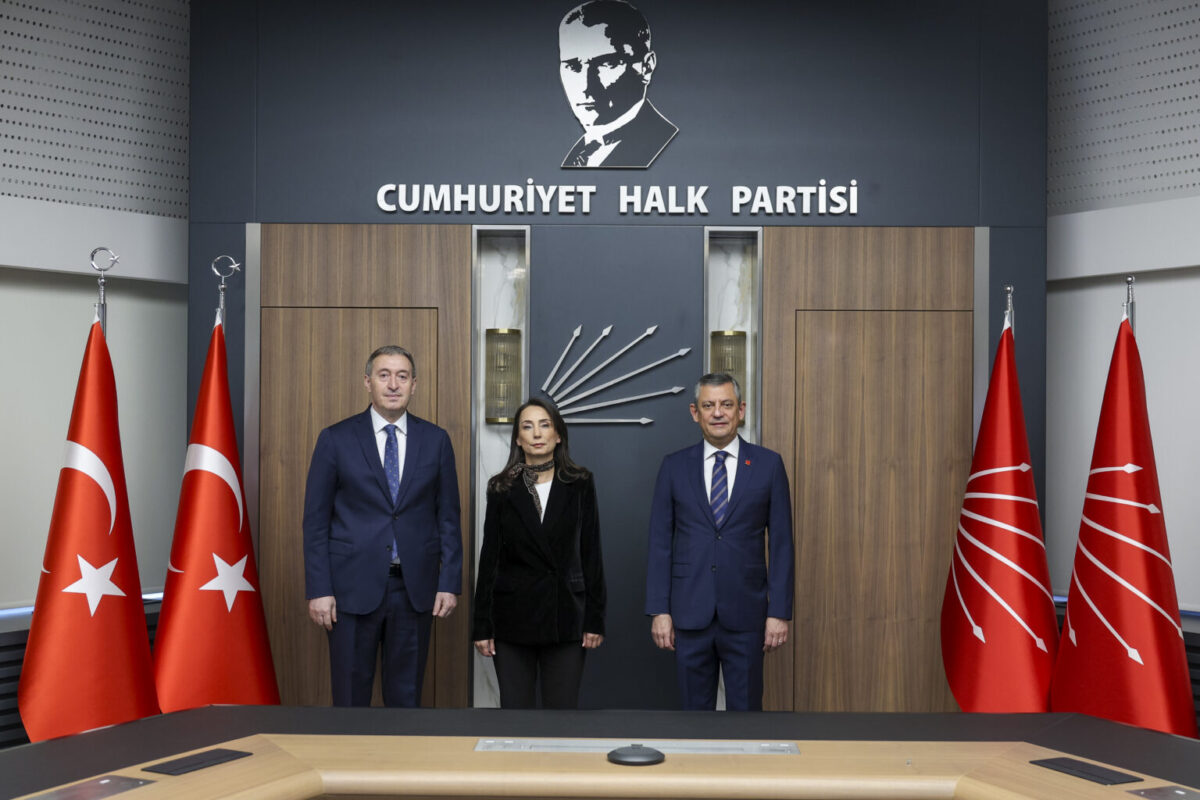 DEM Parti’den Suriye gündemiyle CHP’ye ziyaret