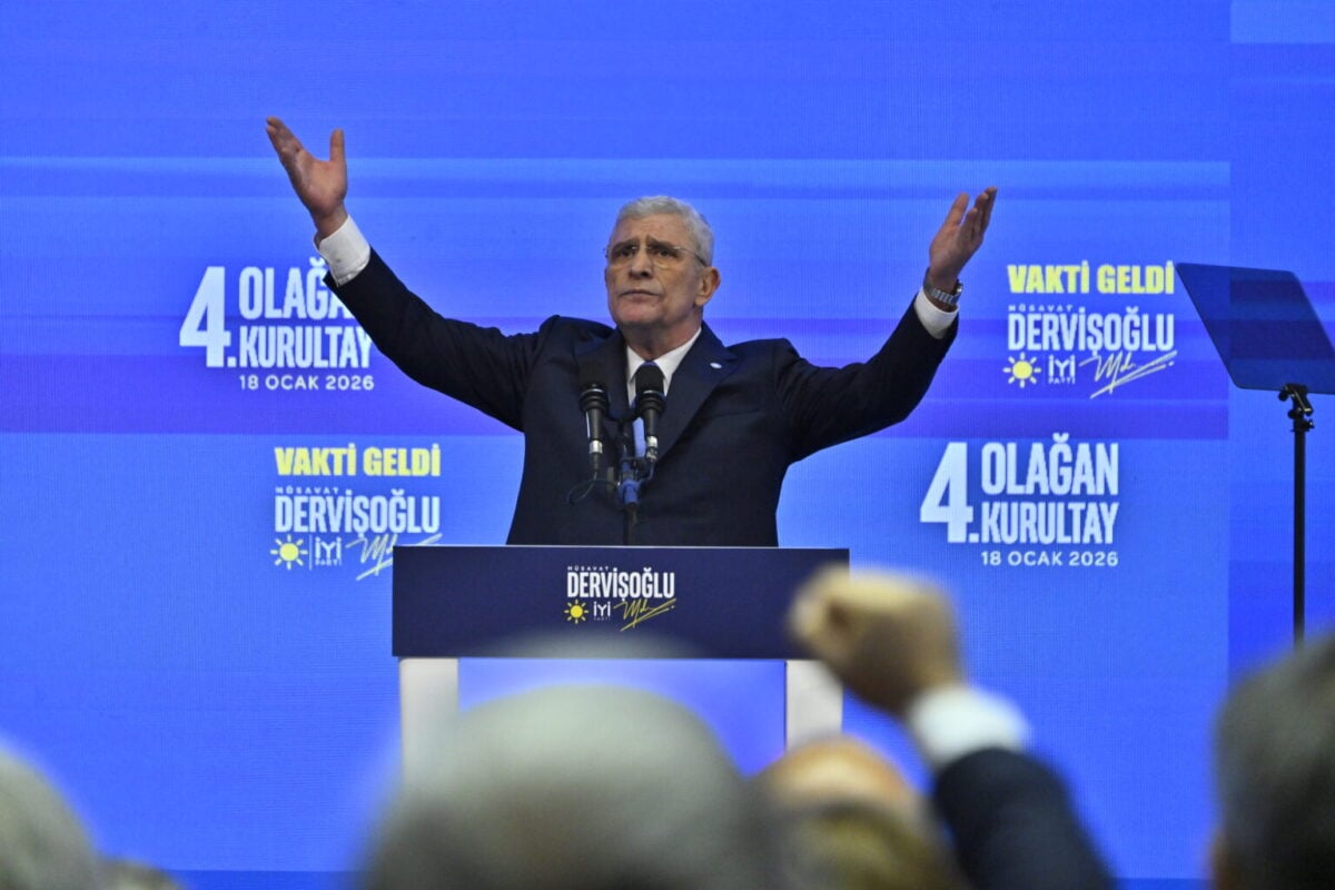 Müsavat Dervişoğlu yeniden İYİ Parti Genel Başkanı seçildi