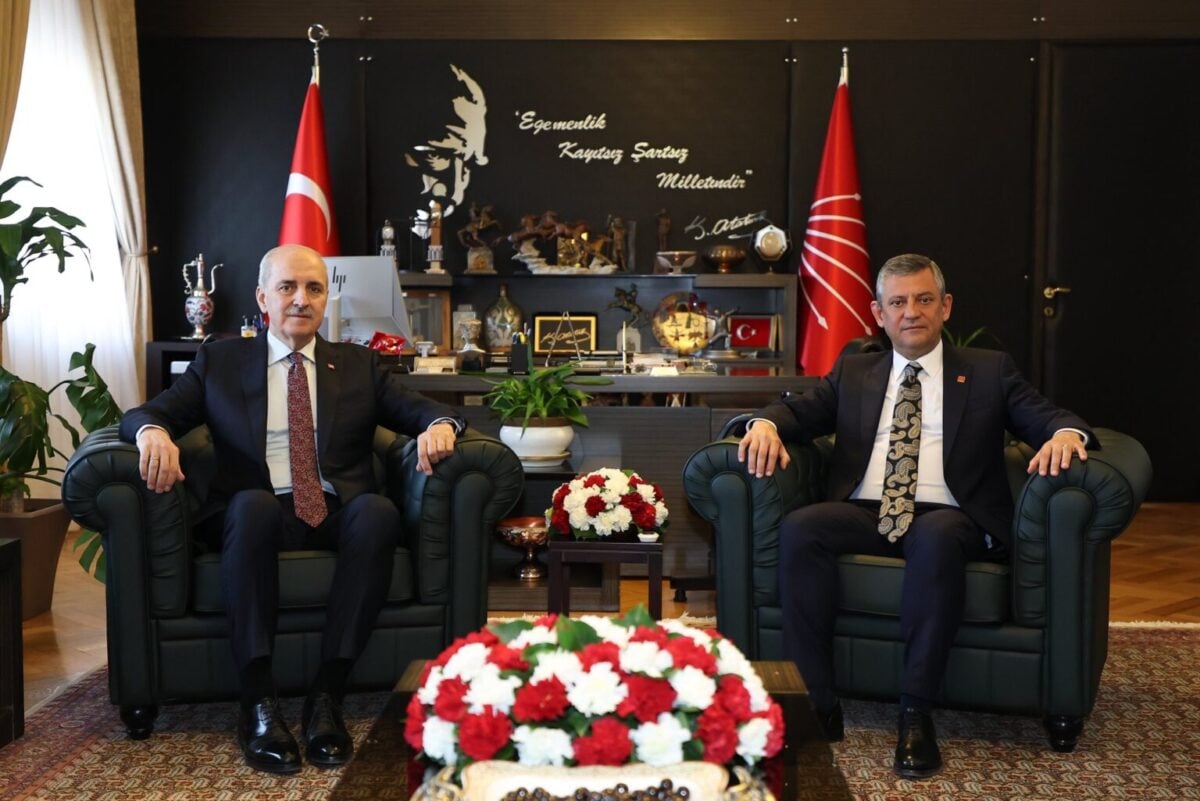 Numan Kurtulmuş’tan süreç komisyonundaki partilere teşekkür ve yasal düzenleme ziyareti
