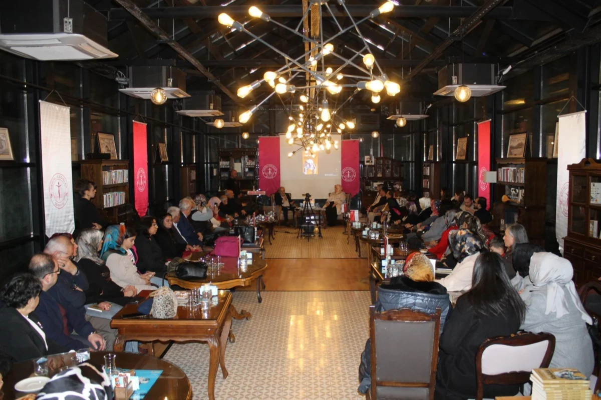 Tarık Çelenk yazdı: Sivas'ın şehirli kadınları daveti üzerine