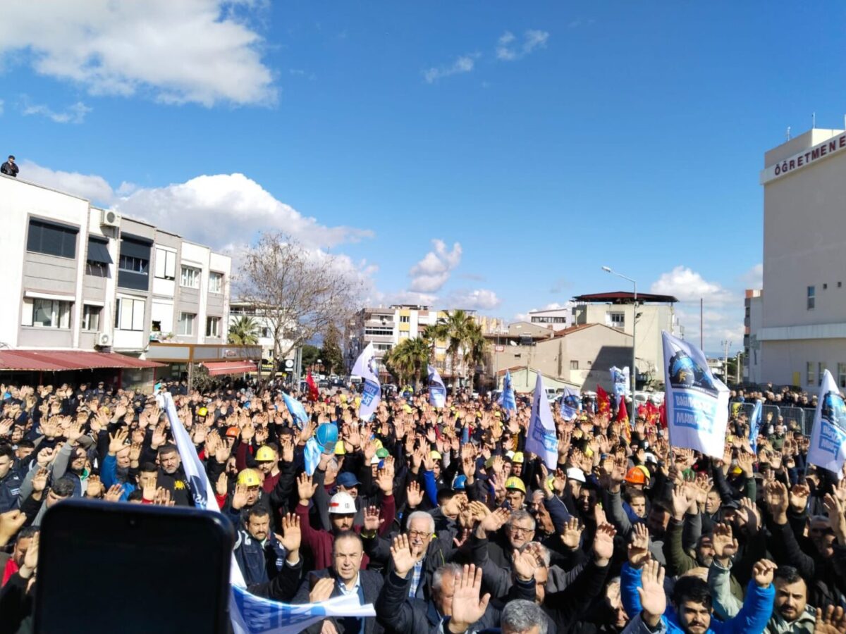 Polyak maden işçilerinden yürüyüş: "Hakkımızı istiyoruz"