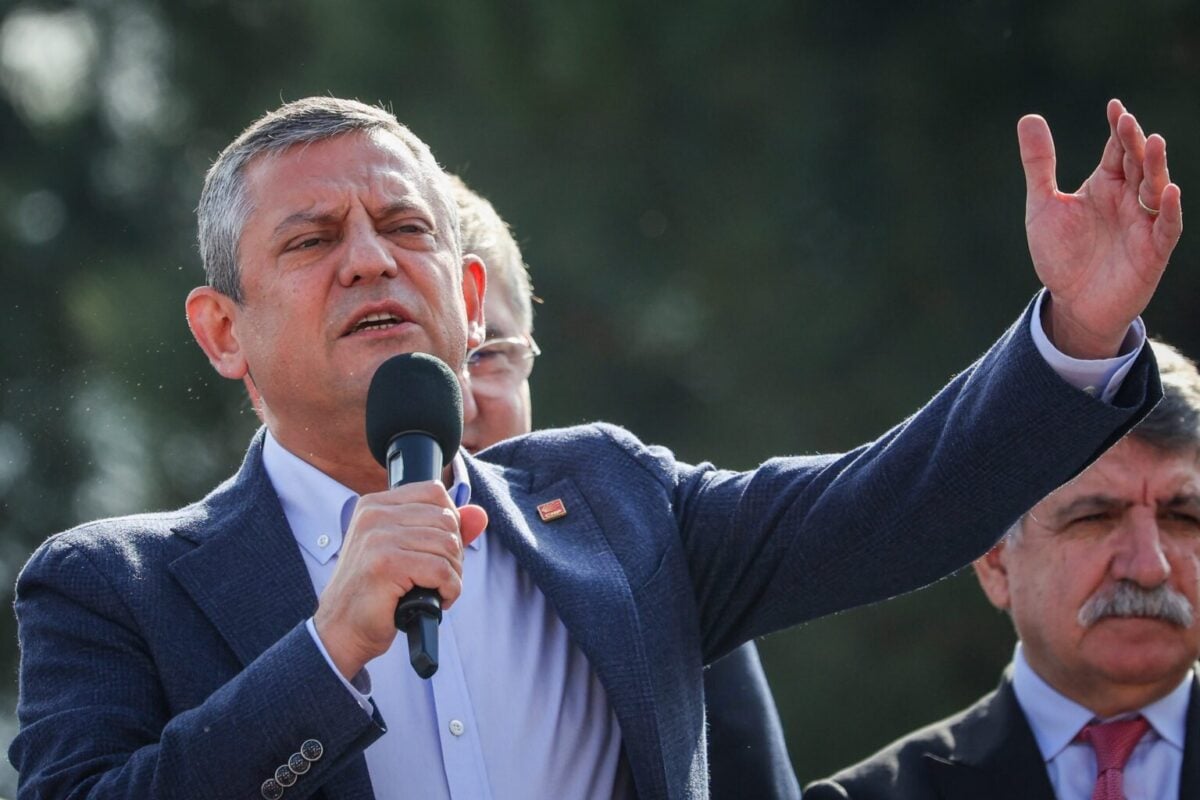 Özgür Özel sordu: "Köprüleri 5 yıllık kiraya 25 yıl verecek misin?"