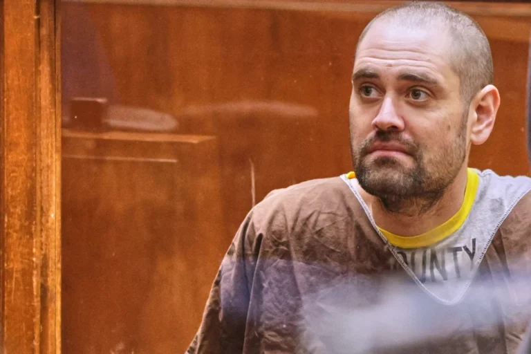 Rob Reiner’s son pleads not guilty to murder in the killing of his parents1