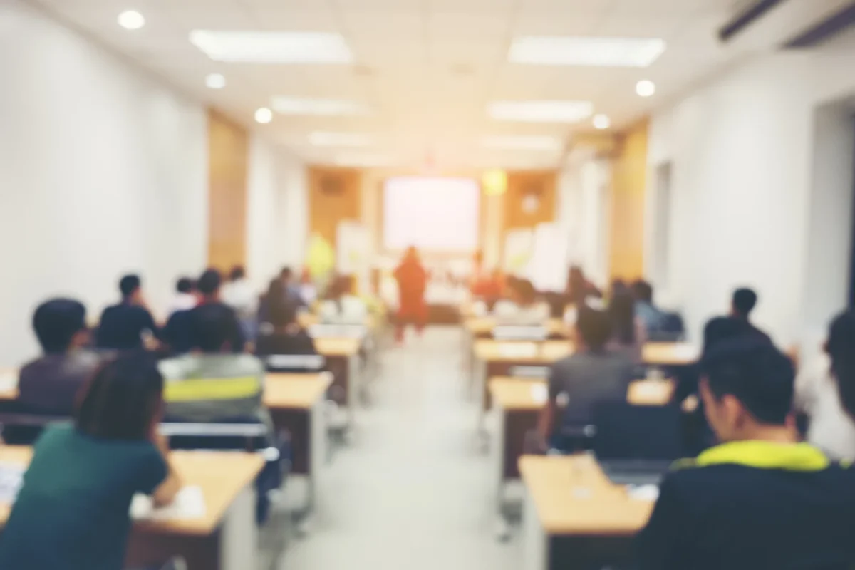 abstract-blurred-people-doing-workshop-in-training-2026-01-06-08-44-46-utc