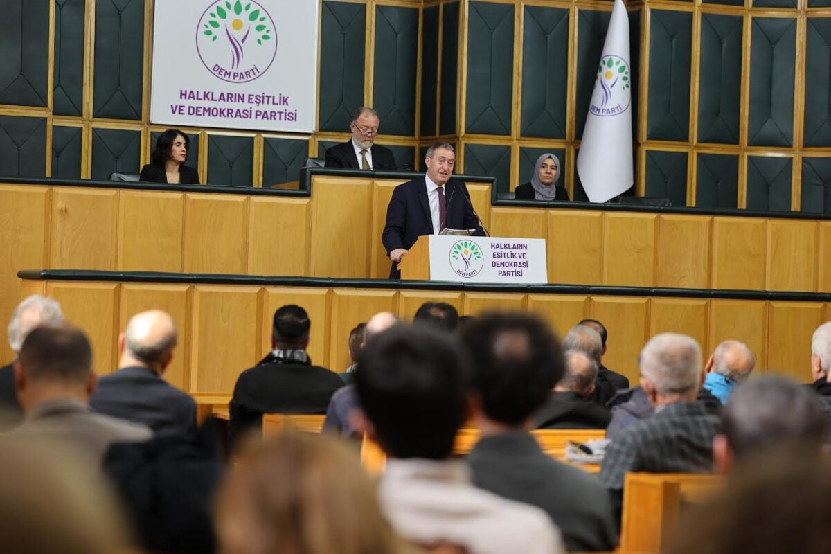 Tuncer Bakırhan Meclis'te: “Kürtlerin haklarını ve iradesini tanıyın”