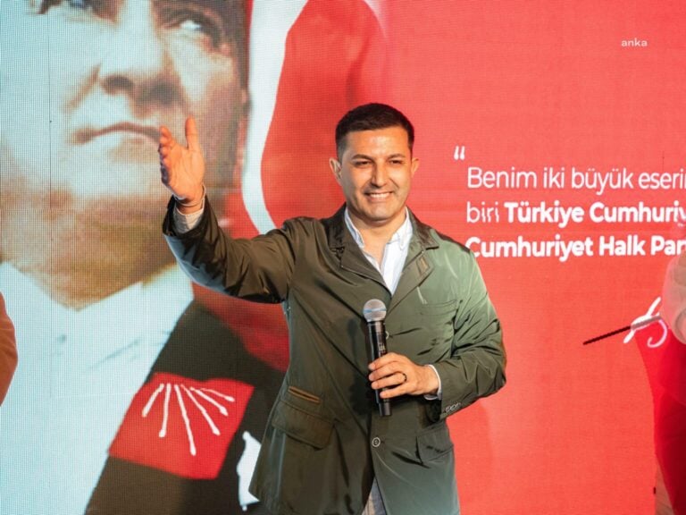 Kuşadası Belediye Başkanı tutuklandı