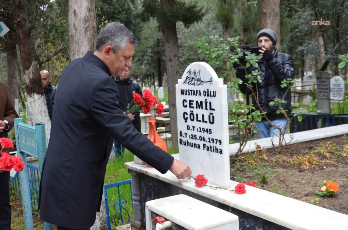 Özgür Özel bayram namazının ardından kabristanları ziyaret etti