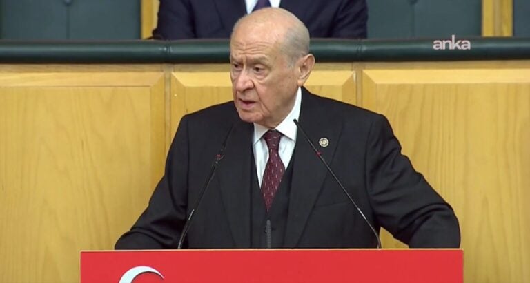 Devlet Bahçeli İran’a