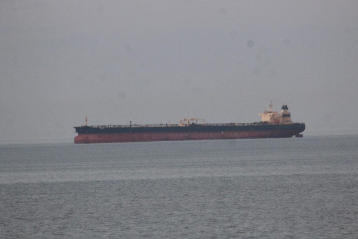 Karadeniz'de Türk tankerine drone isabet etti