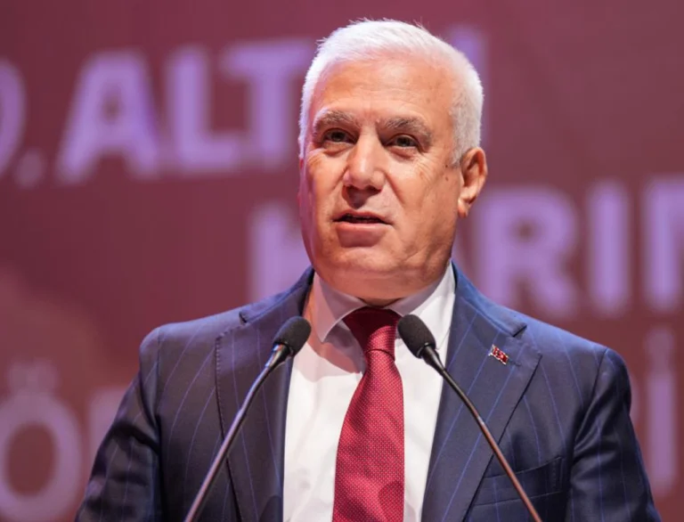 Mayor of Turkey's 4th largest city arrested as probe against opposition continues1