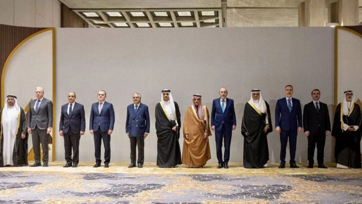 "Şii ekseni"nin yerini "Sünni ekseni" mi alıyor? | Ruşen Çakır yorumladı