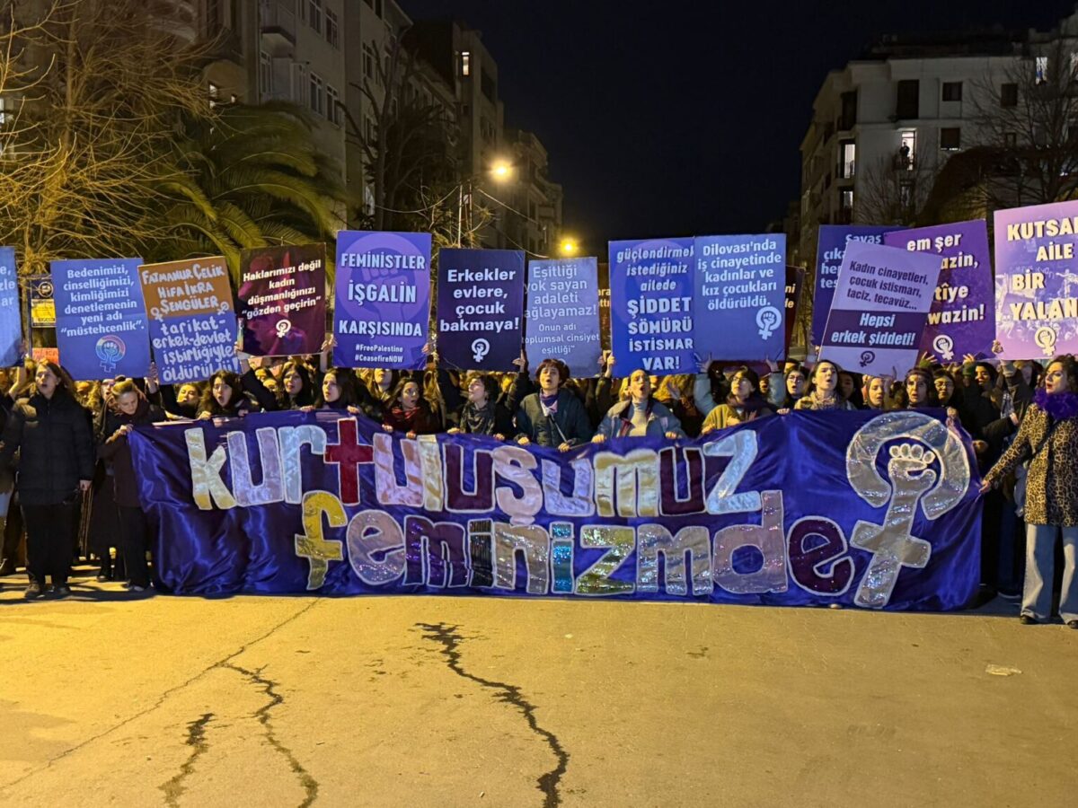 Feminist Gece Yürüyüşü