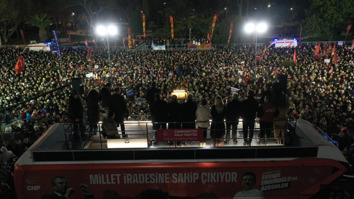 19 Mart’ın birinci yılında anbean Saraçhane: Hem coşkulu, hem duygulu