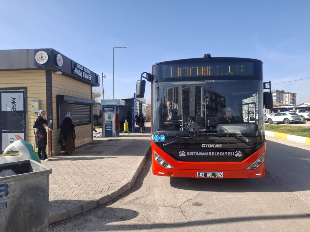 Adıyaman’da bayram hazırlıkları tamamlandı: Mezarlıklar temizlendi, ulaşım ücretsiz olacak