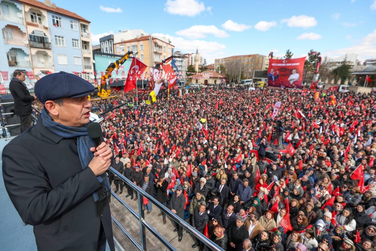 CHP'nin Karaman mitingi | Özgür Özel: "9 Mart'taki duruşma yoklama ile geçer"