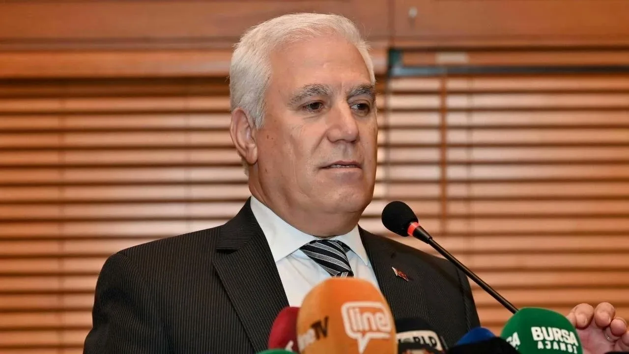 Bursa Büyükşehir Belediye’sine operasyon: Mustafa Bozbey’in de aralarında bulunduğu 55 kişi gözaltında