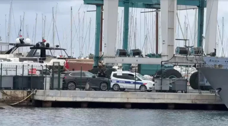 Bodrum'da göçmen botu battı