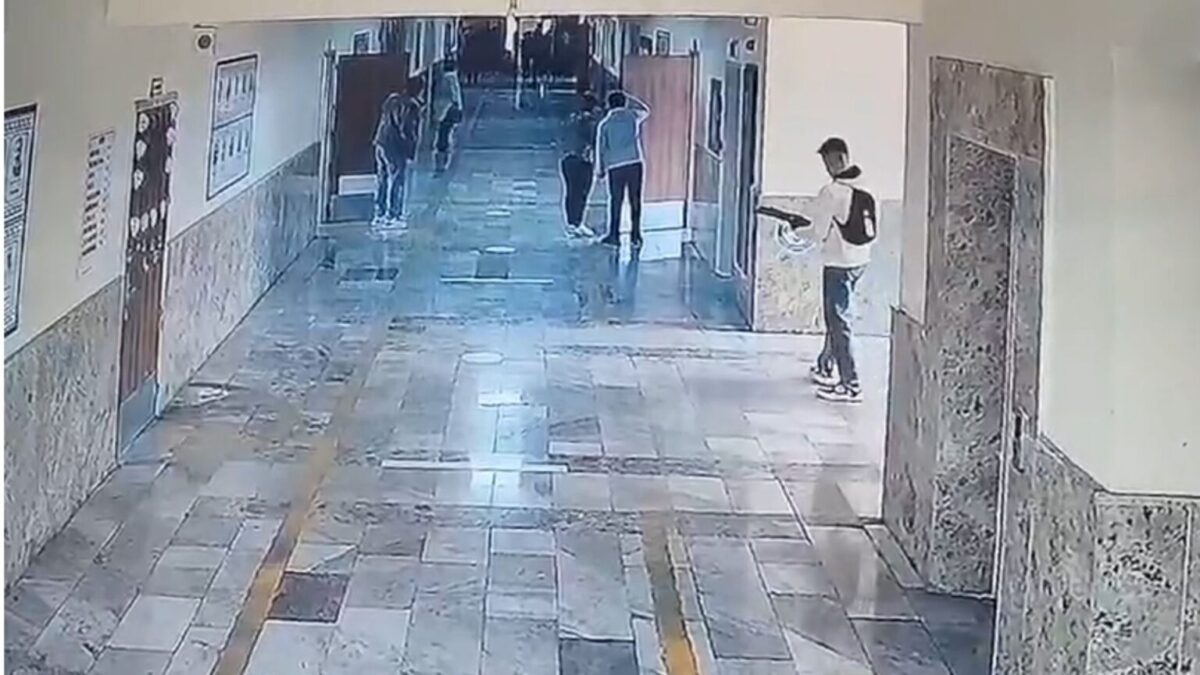 Şanlıurfa'da lisede silahlı saldırı